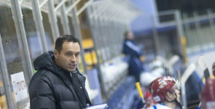 Liepāja pārliecinoši apspēlē HK Ogre