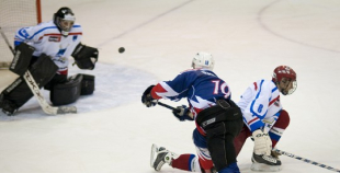 Liepāja pārliecinoši apspēlē HK Ogre