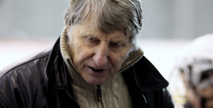 Bērnu hokejs uz Volvo ledus