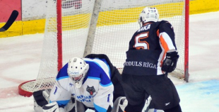 Ozolnieki rezultatīvā spēlē pārspēj SMScredit.lv