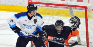 Ozolnieki rezultatīvā spēlē pārspēj SMScredit.lv