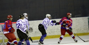 HK Ogre apspēlē HS Rīga/LSPA