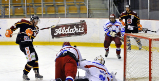 Prizma apspēlē Ogri