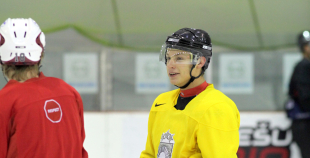 Latvijas izlase aizvada pirmo treniņu