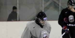 Latvijas izlase aizvada pirmo treniņu