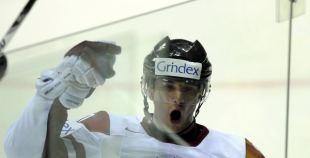 Latvija čempionātu sāk ar cienīgu zaudējumu čehiem