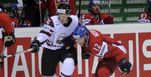 Latvija čempionātu sāk ar cienīgu zaudējumu čehiem