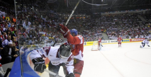 Latvija čempionātu sāk ar cienīgu zaudējumu čehiem
