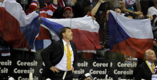 Latvija čempionātu sāk ar cienīgu zaudējumu čehiem