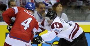 Latvija čempionātu sāk ar cienīgu zaudējumu čehiem