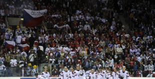 Latvija čempionātu sāk ar cienīgu zaudējumu čehiem