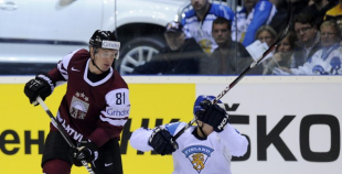 Latvijai zaudējums pēcspēles metienu sērijā