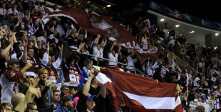 Latvijai zaudējums pēcspēles metienu sērijā