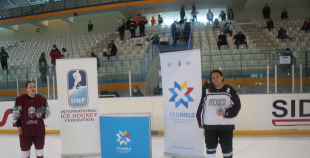 Latvijas sieviešu hokeja izlasei pārliecinoša uzvara pret Meksiku