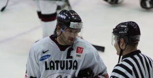 In memoriam. Kārlis Skrastiņš 1974-2011