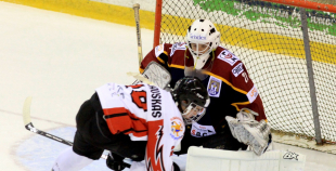 HS "Rīga/Prizma" spraigā cīņā apspēlē Elektrēnu "Energija"