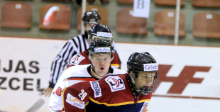 HS "Rīga/Prizma" spraigā cīņā apspēlē Elektrēnu "Energija"