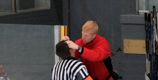 Saspringtā spēlē "HS Rīga/Prizma" apspēlē HK "Juniors"