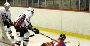 HK "Juniors" ar rezultātu 7:4 uzveic "JLSS/Zemgale"