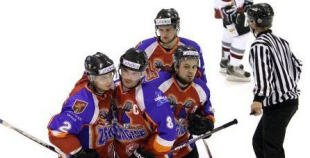 HK "Juniors" ar rezultātu 7:4 uzveic "JLSS/Zemgale"