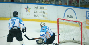 "Liepājas Metalurgs 2" spraigā spēlē pārspēj čempionāta līdervienību "Ozolnieki/Monarch"