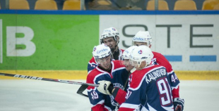 "Liepājas Metalurgs 2" spraigā spēlē pārspēj čempionāta līdervienību "Ozolnieki/Monarch"