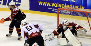 "Juniors" viesos uzveic "HS Rīga/Prizma"