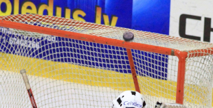 "Juniors" viesos uzveic "HS Rīga/Prizma"