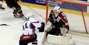 "Juniors" viesos uzveic "HS Rīga/Prizma"