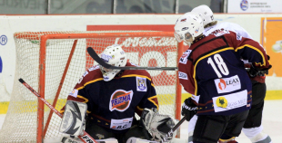 "Juniors" viesos uzveic "HS Rīga/Prizma"