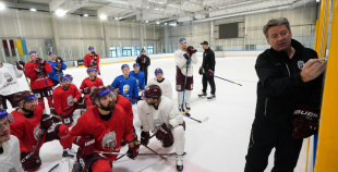 FOTO: Merzļikins un Latvijas hokeja izlases treniņš