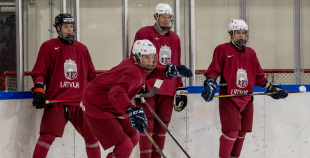 FOTO: Latvijas U-18 hokeja izlases treniņš