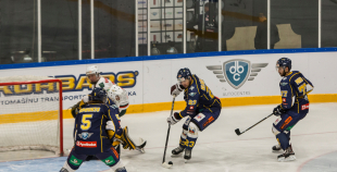 FOTO: "Kurbads" - HK "Liepāja" 7:1