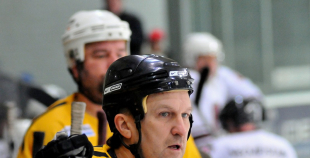 Vecie buki vēl grauž ledu