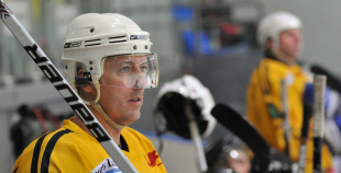 Vecie buki vēl grauž ledu