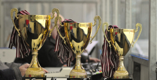 Vecie buki vēl grauž ledu