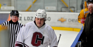 Vecie buki vēl grauž ledu