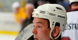 Vecie buki vēl grauž ledu