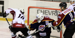 "Juniors" pēcspēles metienos uzveic "Prizmu"