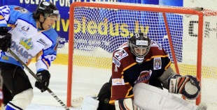 "Prizma" pārspēj čempionāta līderus