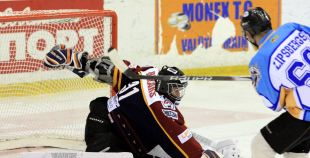 "Prizma" pārspēj čempionāta līderus