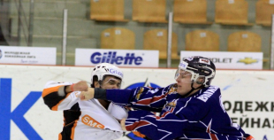 "SMScredit.lv" apspēlē "HS Rīga/Prizma" un pakāpjas uz otro vietu.