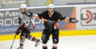 "SMScredit.lv" "bullīšos" apspēlē HK "Rīga-95"