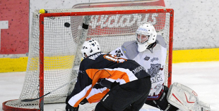 "SMScredit.lv" "bullīšos" apspēlē HK "Rīga-95"