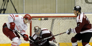 Nolana debijā Latvija zaudē dāņiem