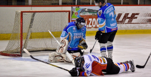 "JLSS/Zemgale" savā laukumā pieveic čempionāta līderus