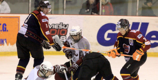 "Prizma" grauj HK "Rīga95" un turpina cīņu par play off