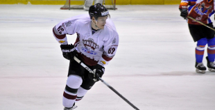 HK "Juniors" uzvar  bullīšos un tiek tālāk