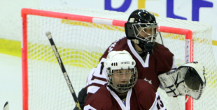 Latvijas hokejistes "bullīšos" uzveic Kazahstānas izlasi