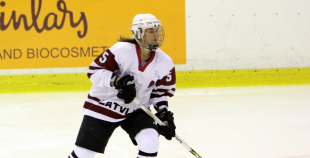 Latvijas sieviešu hokeja izlase izcīna otro uzvaru PČ pirmajā divīzijā